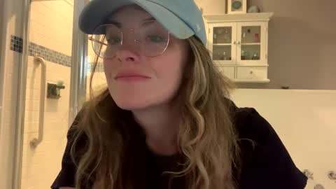 Snapshot of intothewoodswego chatting on 10.02.25 IntoTheWoodsWeGo online show from 10.02.25