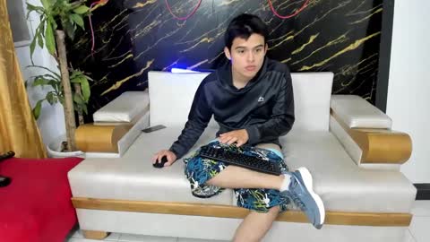 invincible200 online show from 09.11.25