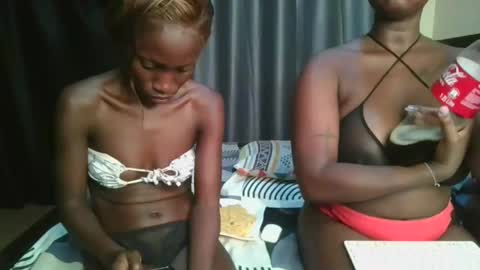 Snapshot of irahhottie chatting on 02.17.25 irrah online show from 02.17.25