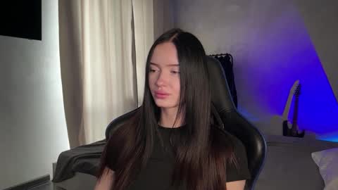 Snapshot of iraidaheredia chatting on 03.17.26 Morana online show from 03.17.26