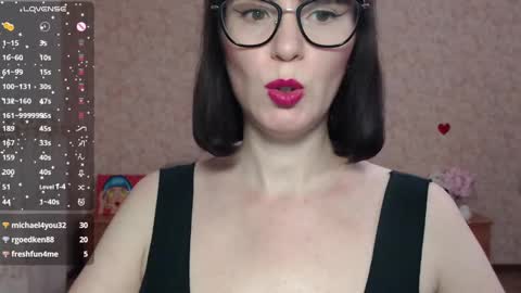 IrenLarasani online show from 12.08.24