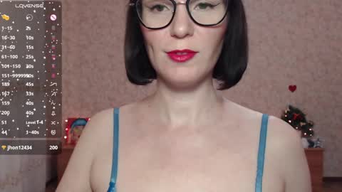 IrenLarasani online show from 12.31.24