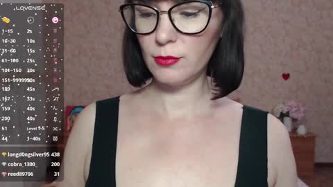 IrenLarasani online show from 03.04.25