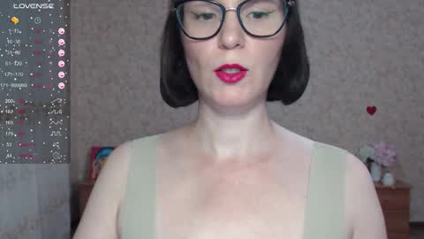 IrenLarasani online show from 09.20.25