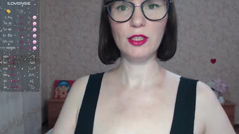 IrenLarasani online show from 10.13.25