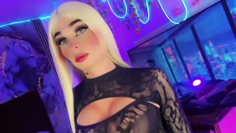 Snapshot of irina_lechera_ chatting on 09.13.25 Irina online show from 09.13.25