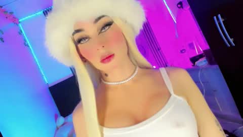 Snapshot of irina_lechera_ chatting on 09.16.25 Irina online show from 09.16.25