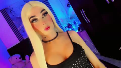 Snapshot of irina_lechera_ chatting on 09.21.25 Irina online show from 09.21.25