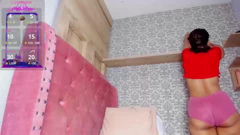 Snapshot of iris_charlotte chatting on 11.16.25 Hot Charlotte online show from 11.16.25