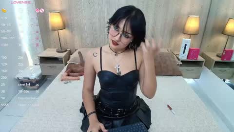 Iris online show from 04.30.26