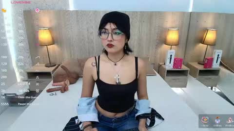 Snapshot of iris_gomez chatting on 05.29.26 Iris online show from 05.29.26