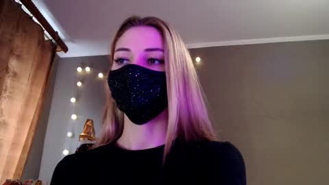 Lily online show from 12.22.25