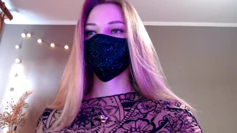 Lily online show from 04.25.26