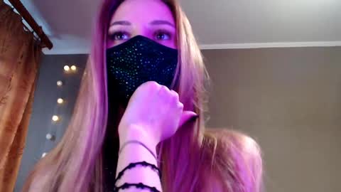 Lily online show from 05.06.26