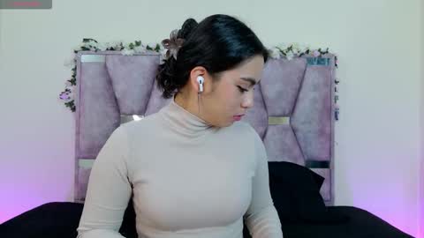 Snapshot of iris_mandarinne chatting on 11.08.25 Iris online show from 11.08.25