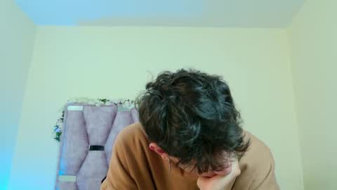 Snapshot of iris_mandarinne chatting on 12.23.25 Iris online show from 12.23.25