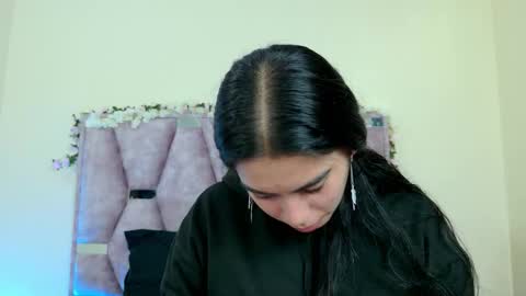 Snapshot of iris_mandarinne chatting on 02.14.26 Iris online show from 02.14.26