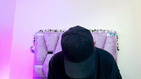 Snapshot of iris_mandarinne chatting on 03.18.26 Iris online show from 03.18.26