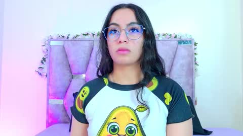 Snapshot of iris_mandarinne chatting on 03.25.26 Iris online show from 03.25.26