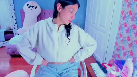 Snapshot of iris_stone_ chatting on 01.17.25 Iris online show from 01.17.25