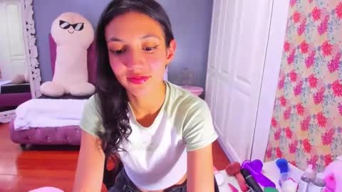 Snapshot of iris_stone_ chatting on 01.25.25 Iris online show from 01.25.25