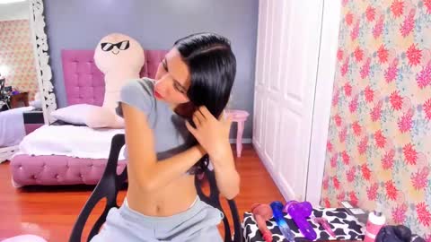 Snapshot of iris_stone_ chatting on 03.04.25 Iris online show from 03.04.25