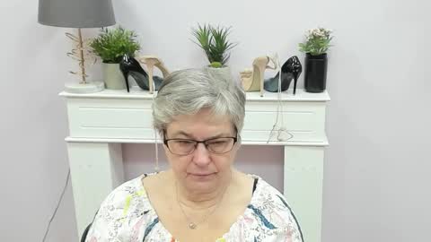 I R I S online show from 02.09.26