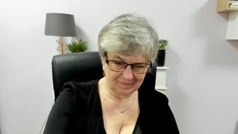 I R I S online show from 05.06.26