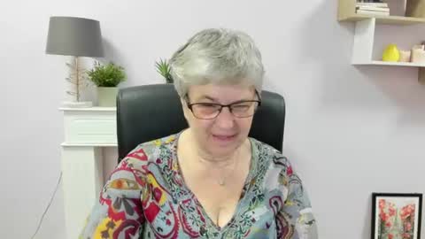 I R I S online show from 06.22.26