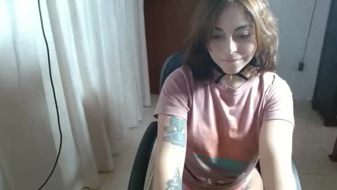 Snapshot of irisarellano_ chatting on 05.11.26 irisarellano_ online show from 05.11.26
