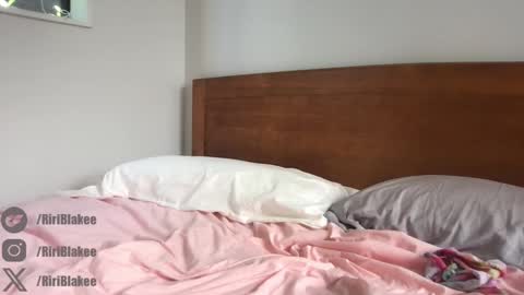 Snapshot of irisblakee chatting on 02.25.25 Iris Blakee online show from 02.25.25