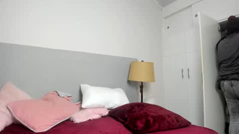 iris blomm online show from 03.24.26