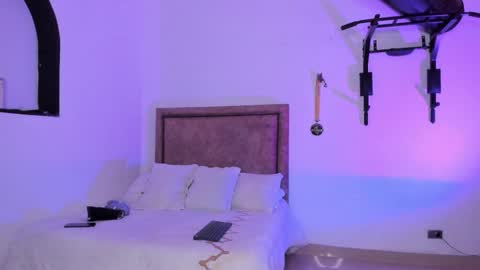 Iris Fit online show from 09.25.25