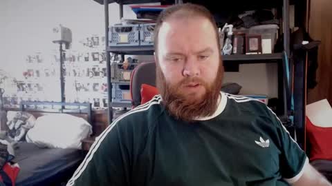 Snapshot of irishdaddy24 chatting on 04.05.26 twitter theirishman205 online show from 04.05.26