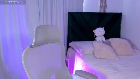 Iris Moira  online show from 07.25.26