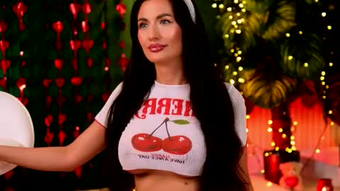 Snapshot of irisnightshade chatting on 02.11.26 Maria online show from 02.11.26