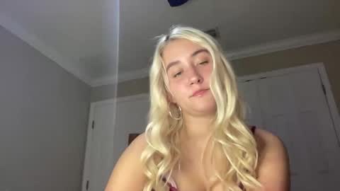 Irispink1 online show from 12.14.25