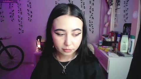 Snapshot of iriss_sky chatting on 02.11.26 Iris online show from 02.11.26