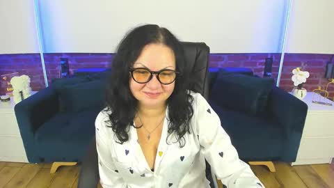 Snapshot of irissmoon1 chatting on 02.20.26 Iris online show from 02.20.26