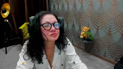 Snapshot of irissmoon1 chatting on 03.20.26 Iris online show from 03.20.26