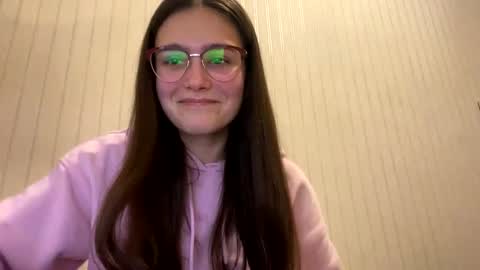 irisss31 online show from 01.15.25