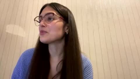 irisss31 online show from 01.28.25