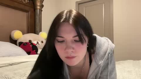 Snapshot of irissweets chatting on 09.26.25 irissweets online show from 09.26.25