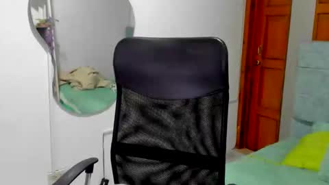 Snapshot of irix_moon chatting on 10.06.25 irix_moon online show from 10.06.25