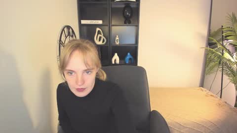 Snapshot of irmaronn chatting on 04.19.26 Irma online show from 04.19.26