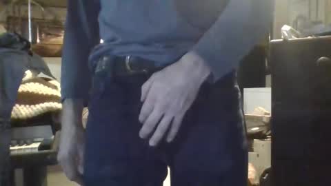 Snapshot of ironsharp chatting on 11.11.25 ironsharp online show from 11.11.25