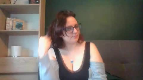 Paris online show from 05.12.26
