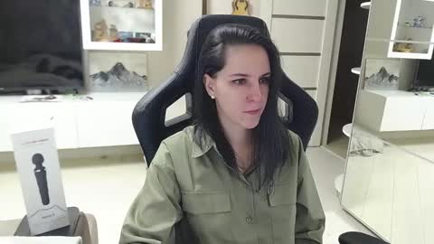 Snapshot of irwi_tomboy chatting on 02.23.25 Irwi Tomboy online show from 02.23.25