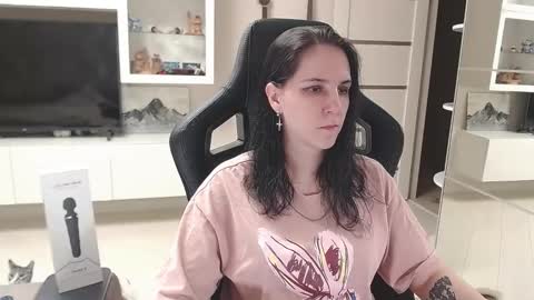 Snapshot of irwi_tomboy chatting on 03.06.25 Irwi Tomboy online show from 03.06.25