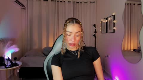 isa_____ online show from 01.17.25